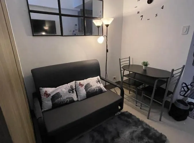 Apartahotel Affordable newly furnished 1 BR condo unit *